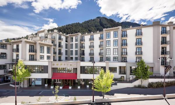 Sofitel Queenstown - Hotel & Spa