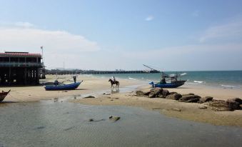 Beach Front Condo, Baan Thew Talay Blue Sapphire