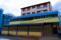Mooreland Hotel Nairobi Hotels near National Museum of Kenya