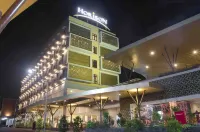 Horison Gkb Gresik Hotels in Gresik