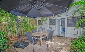 Rare! Modern Unit with Private Fenced Garden Close to the Beach PC3