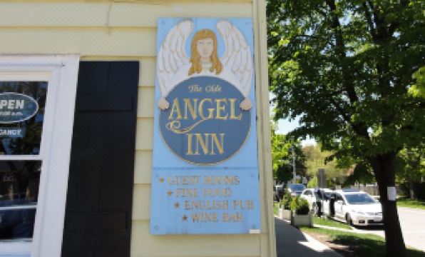 3. 디 올드 엔젤 ..