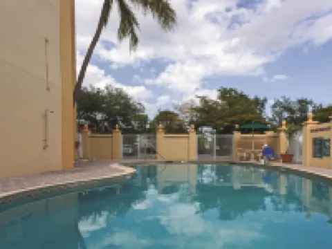 La Quinta Inn & Suites by Wyndham West Palm Beach Airport Hoteles en West Palm Beach