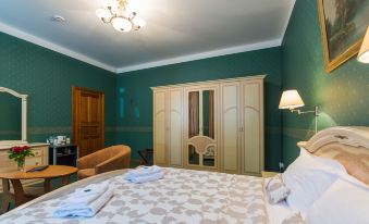Roze Boutique Apartments - Housity