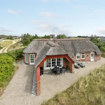 "Sannie" - 450m from the Sea