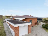 "Fris" - 100m from the Sea