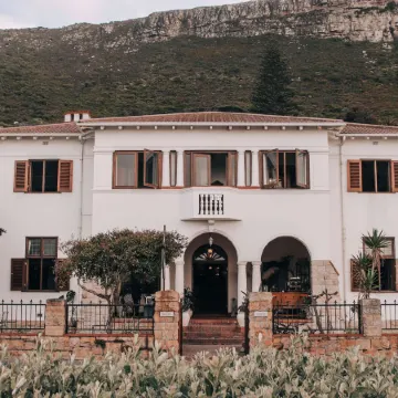 Sonnekus Boutique Hotel & Bistro in St James Отели рядом с достопримечательностью «Пляж Мёйзенберг»