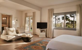 Yria Island Boutique Hotel & Spa