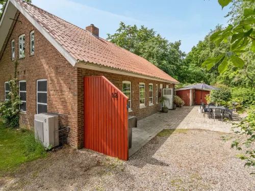 "Jonni" - 15km from the Sea Hotels in Skaerbaek