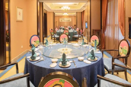 Deyang Defulai Hotel