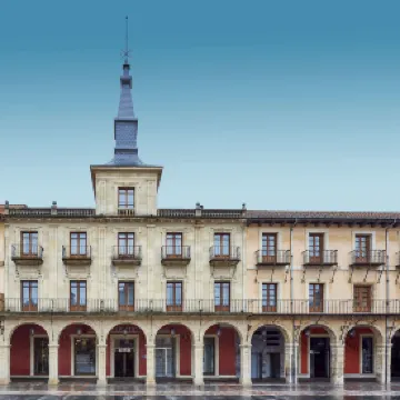 萊昂市長廣場NH系列酒店