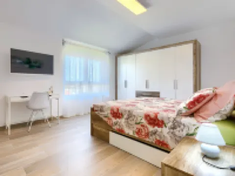 Villa Edi Hotels in Sisan