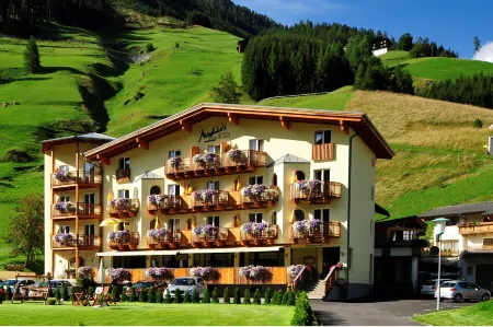 Macher's Landhotel Отели в г. Gemeinde Sankt Jakob in Defereggen