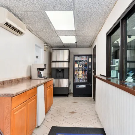 Americas Best Value Inn - Port Jefferson Station Long Island