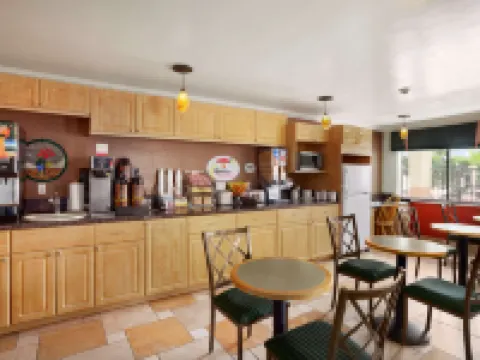 Super 8 by Wyndham Indio Ξενοδοχεία στην πόλη Indio