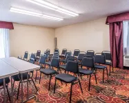 Quality Inn & Suites Kansas City I-435N Near Sports Complex Hotels in Sugar Creek