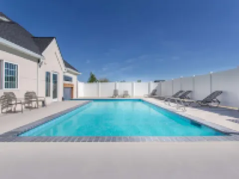 Microtel Inn & Suites by Wyndham Klamath Falls Hotels in Altamont