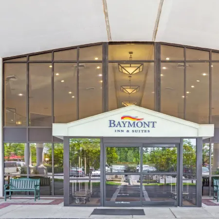 Baymont by Wyndham Louisville Airport South