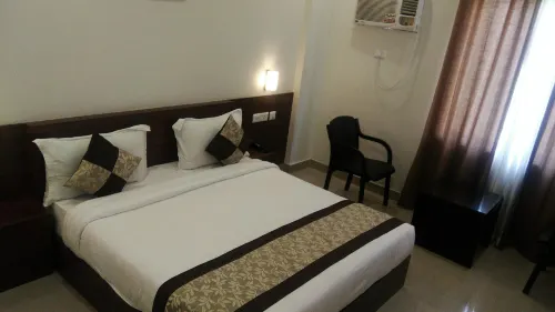 Aster Inn - Near Taj Mahal