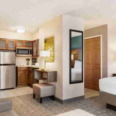 Staybridge Suites Fort Wayne Rooms