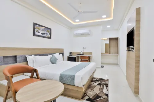 Hotel SR Inn Hotels in Anand