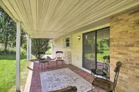 Bluefield Retreat w/ Pool Table: Near Parks! - 3-Star