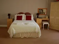 Falcons Nest Hotels in Chatteris