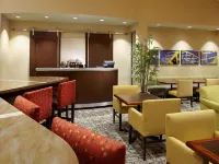 Homewood Suites by Hilton Pittsburgh Airport Robinson Mall Area - breakfast