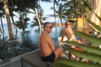 Vida Loca Sunset Beach Resort - Pools