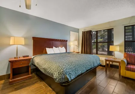 Econo Lodge Inn & Suites Fulton - Rockport Отели в г. Фултон