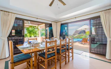 รูปภาพของVilla Malee , Sea View Infinity Pool, Staff, Chef.