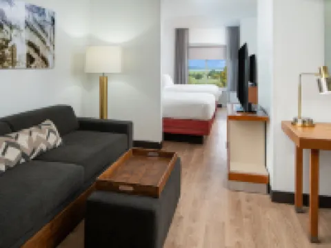 สปริงฮิลล์สวีทส์ ชาร์ลสตัน ริเวอร์วิว โรงแรมในชาร์ลสตัน