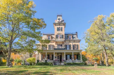 Hutton Brickyards Riverfront Hotel & Venue Hotels in Clinton