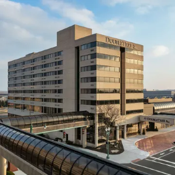 DoubleTree by Hilton Canton Downtown