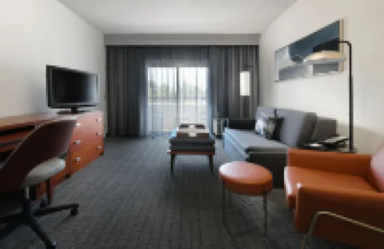 코트야드 바이 메리어트 댈러스 라스콜리나스 어빙 호텔