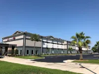 Best Western Plus Vermilion River Inn & Suites - parking