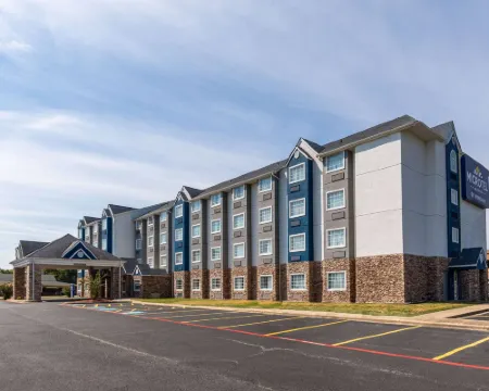 Microtel Inn & Suites by Wyndham Bossier City Hotels in Bossier City