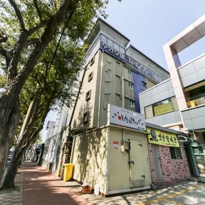 大邱壽城湖 畔飯店 山頂附近的飯店