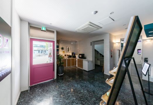 호텔 야경 및 외관