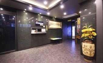 Pohang Youngil Univ Hotel Queens