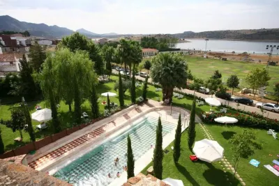 Gran Hotel Aqualange - Balneario de Alange Hôtels à : Alange