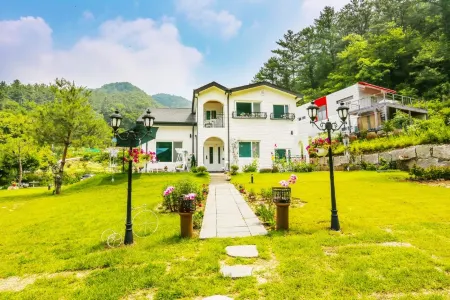 Yangpyeong Tasha's Morning Pension Отели рядом со станцией Yongmun Station