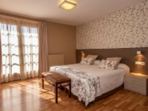 Esquirol Hoteles en Llivia