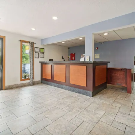 Super 8 by Wyndham Kenosha/Pleasant Prairie