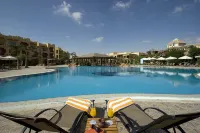 Swiss Inn Pyramids Golf Resort - Pools