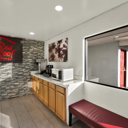 Red Roof Inn Los Angeles – Bellflower