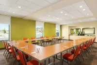 Home2 Suites by Hilton Farmington/Bloomfield