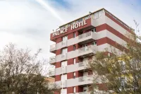 Hotel Palace Hotel dekat Chiesa Santa Maria Di Porto Salvo