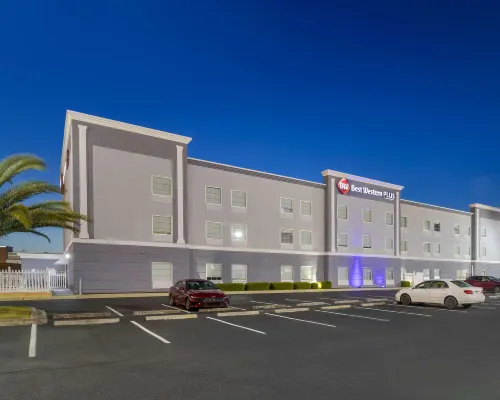 Best Western Plus Brunswick Inn  Suites Hotels in Brunswick