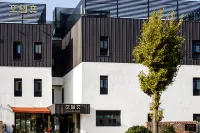 Tongyeong Hotel Hue Hotel in zona Yi Sun-Sin Park